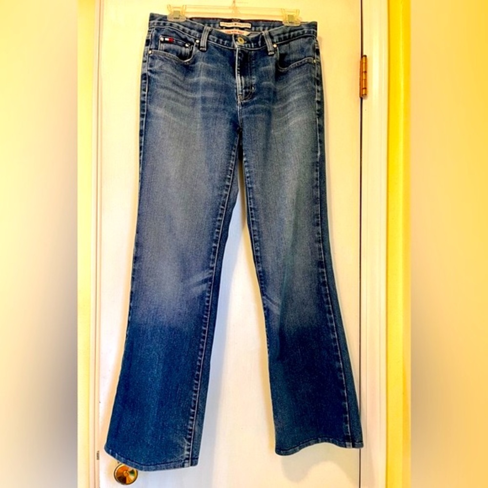 Tommy Hilfiger Low Rise Boot Cut denim blue jeans Ladies size 6 Y2K Vintage
